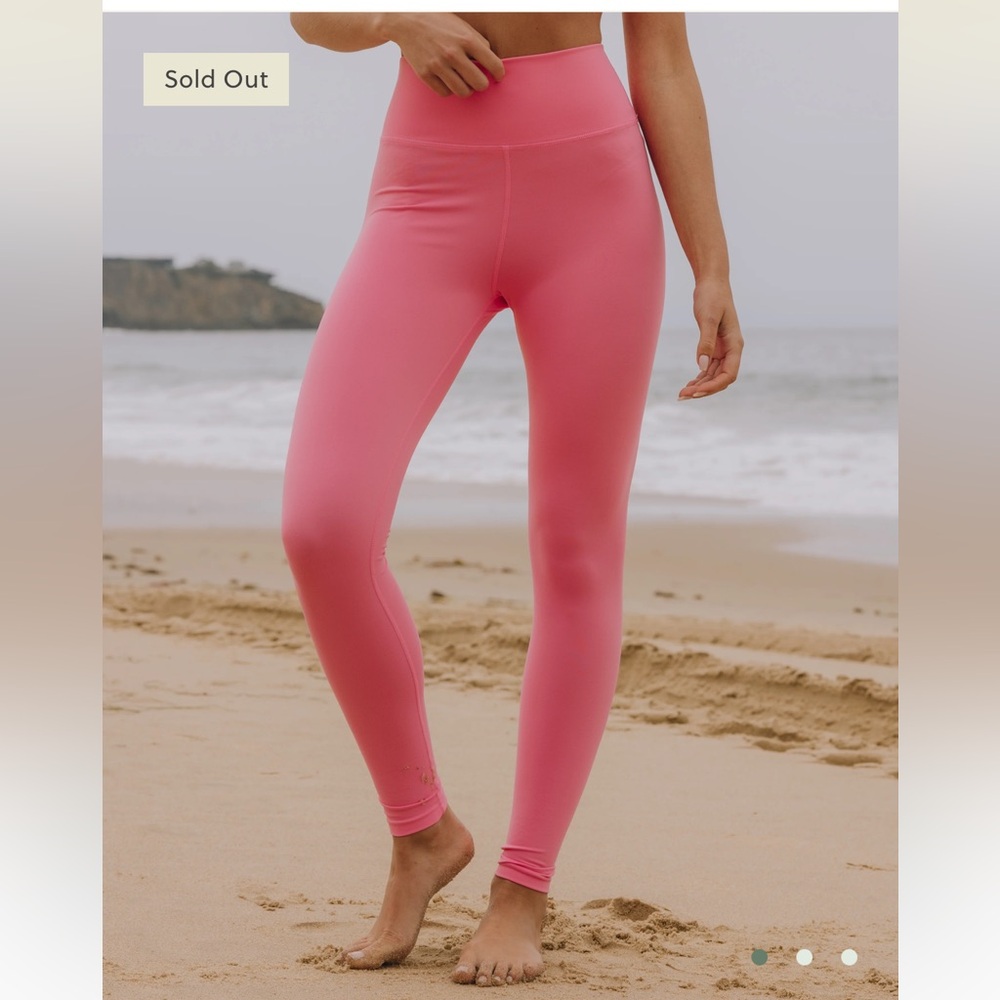 Daily Drills Go! Drills leggings in cheeks size small SOLD OUT ONLINE!